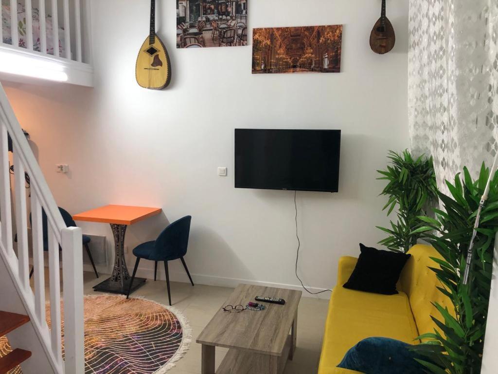 Studyo Cosy 400 Metre Sacre Ceour * Parigi